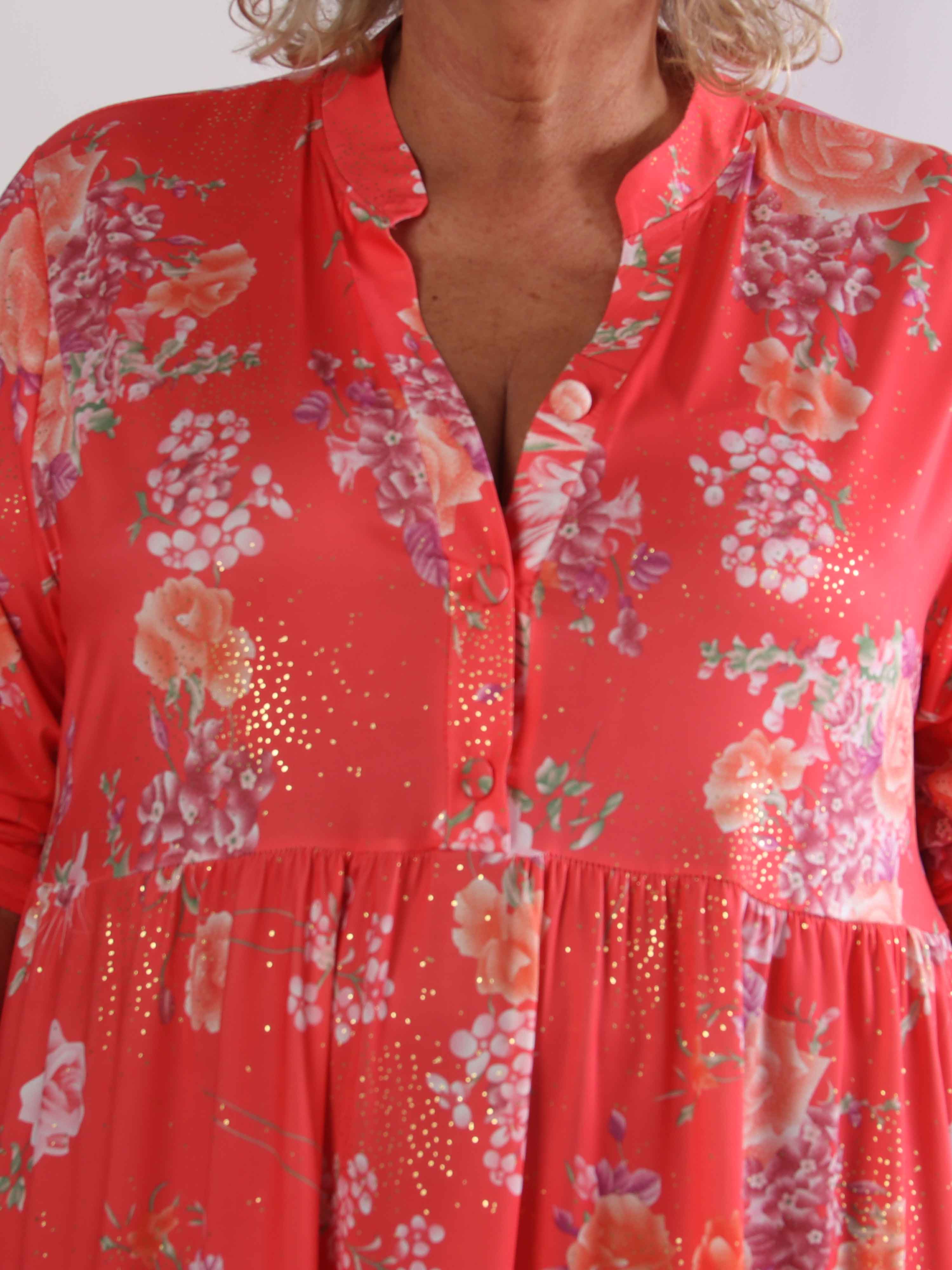 Milano Bouquet Midi - Plus size kjole med smukt blomsterprint og diskret guldglimmer